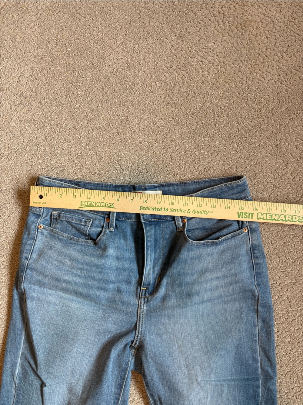 Signature by Levi Strauss Light Blue Cropped Jeans - Picture 8 of 8